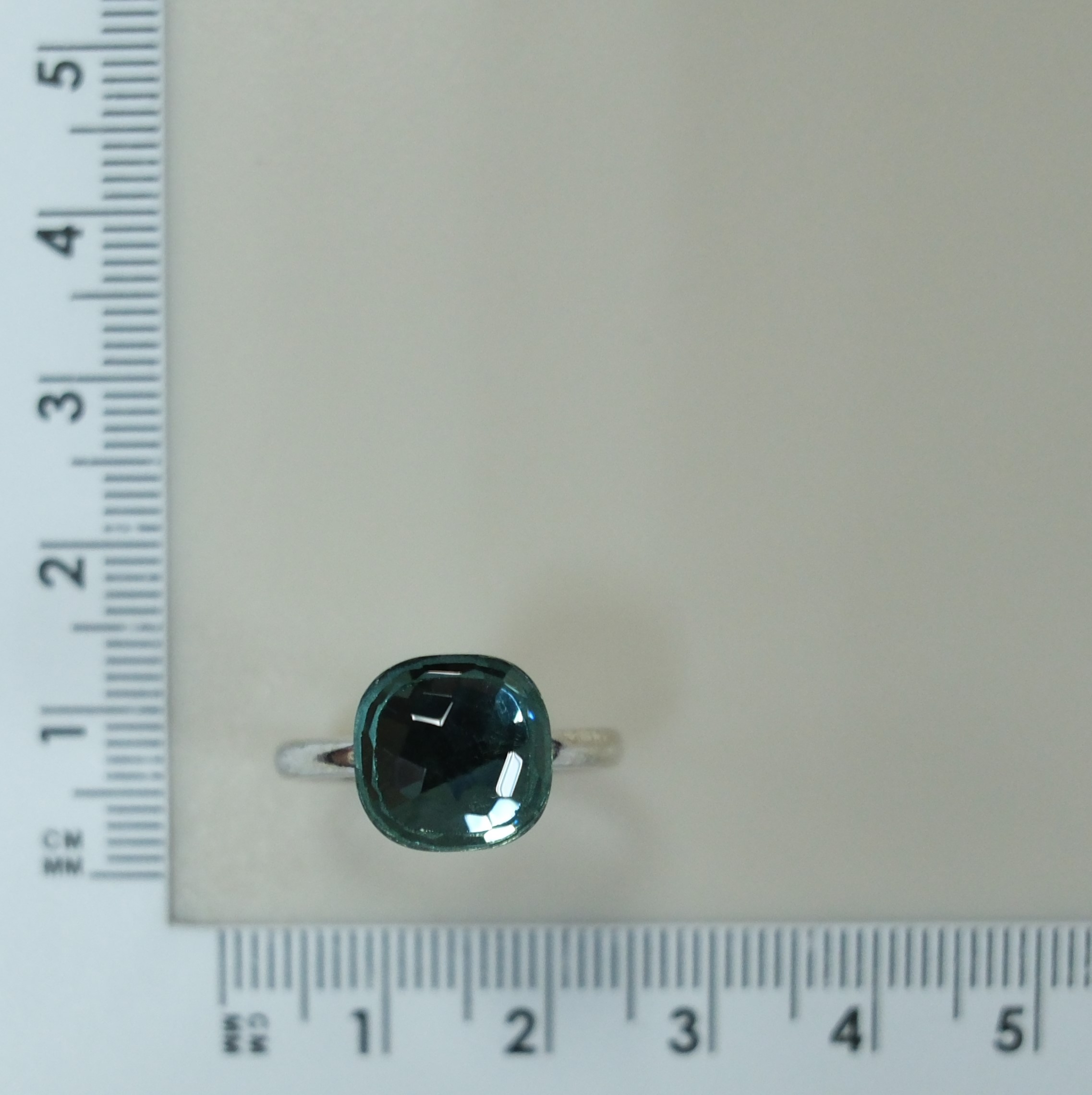 Серебряное кольцо с кварцем